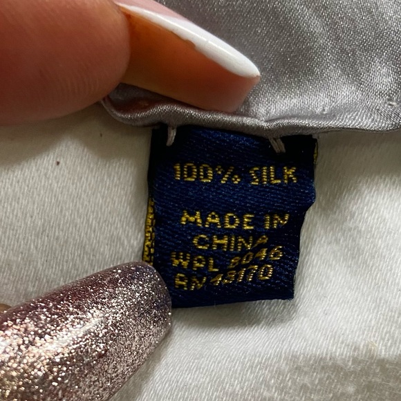 Pocket square - Picture 2 of 4